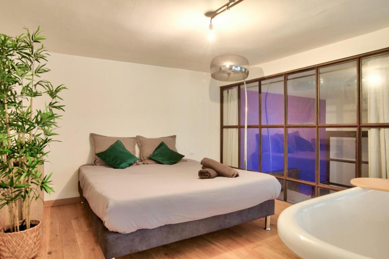 2 Bedrooms Le Marais Nazareth Paris Exteriör bild